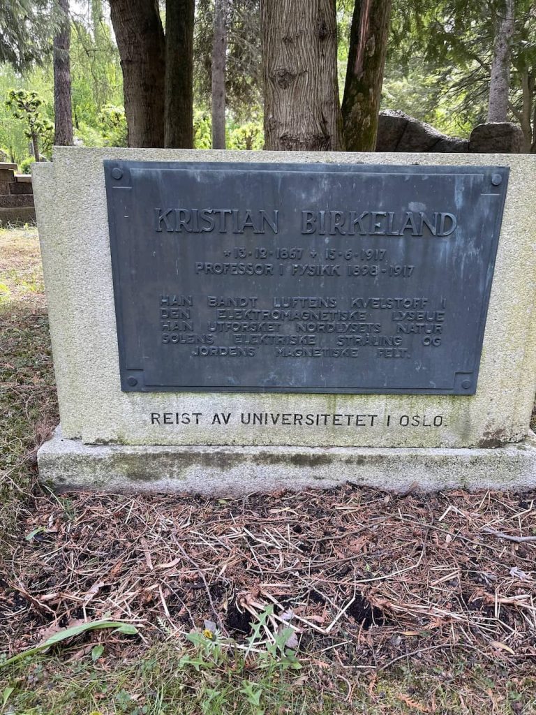 Kristian Birkeland tombstone